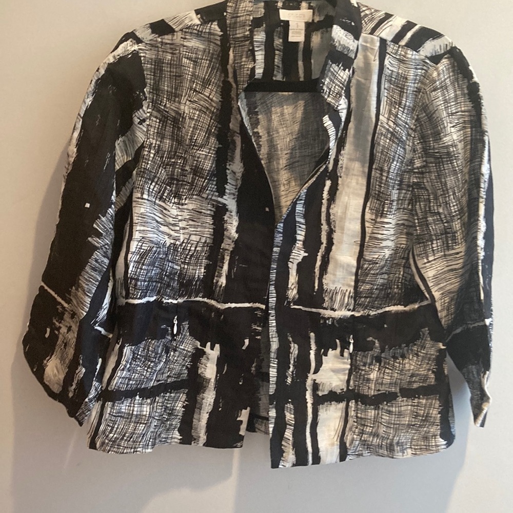 Chico's Black and White linen Artistic Blazer